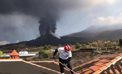 Se cumple el primer aniversario del volcán de La Palma que contó con voluntariado leonés
