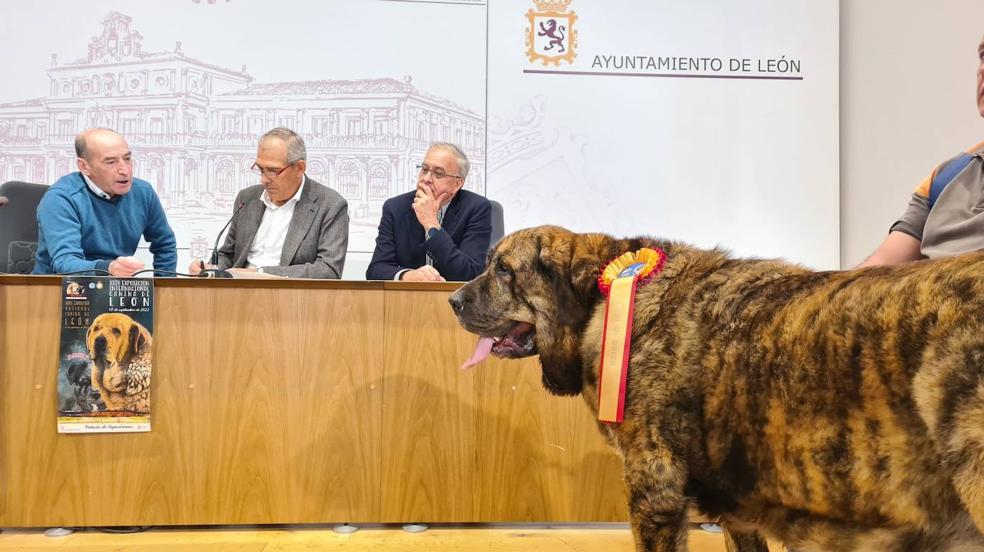Presentación de la Exposición Canina en León