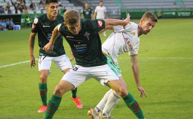 El Racing pone los pies en la tierra a la Cultural