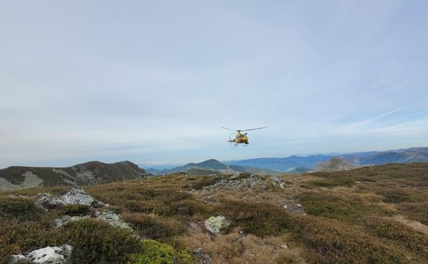 Evacuado un montañero accidentado en el pico Cornón, en Somiedo