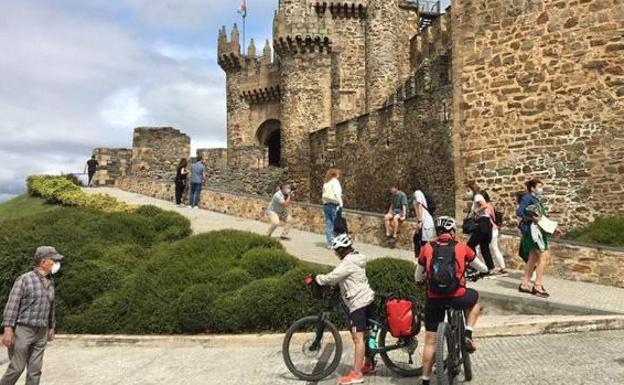 El Castillo de Ponferrada y los museos municipales reciben 2.000 visitas durante el fin de semana