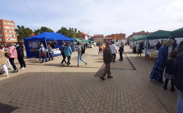 Más de una veintena de negocios de proximidad de San Andrés en la II Jornada de Comercio en la Calle