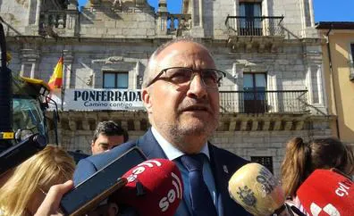 El alcalde de Ponferrada acoge «con cierto escepticismo» el anuncio de incentivos de la Junta para atraer médicos al Hospital del Bierzo