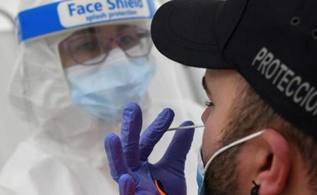 La incidencia en mayores de 60 años continúa en descenso con 165 casos en León