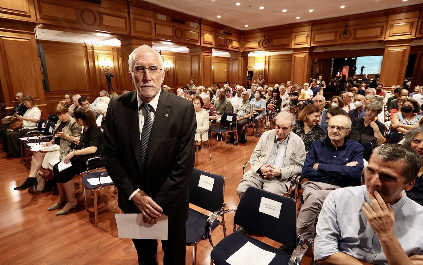 Homenaje al escritor leonés Luis Mateo Díez