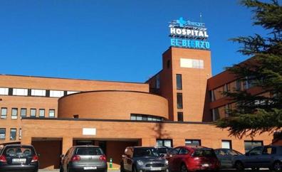 La delegada territorial defiende a la gerencia del Hospital del Bierzo: «Están recorriendo toda España en busca de médicos»