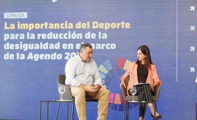 Morán defiende en Vigo la urgente necesidad de involucrar a las entidades locales en el desarrollo de políticas deportivas