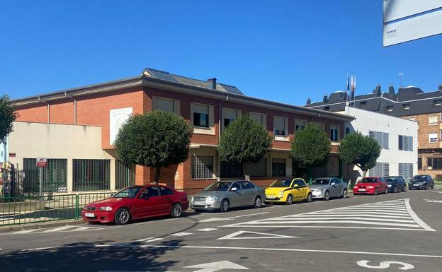 El PSOE de Valverde reclama una zona cubierta en el patio del Colegio de la Virgen del Camino