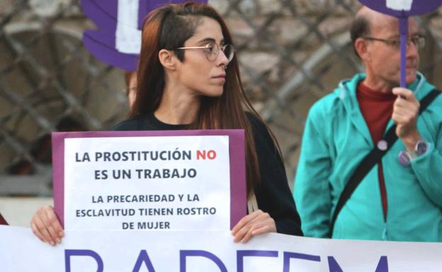 Decenas de leoneses reclaman la abolición de la prostitución para acabar con la trata y la explotación