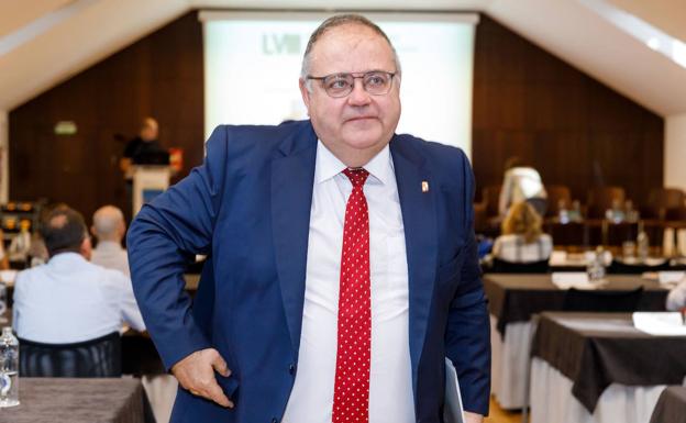 Castilla y León permitirá fumar en las terrazas de establecimientos hosteleros cuando concluya la actual normativa covid