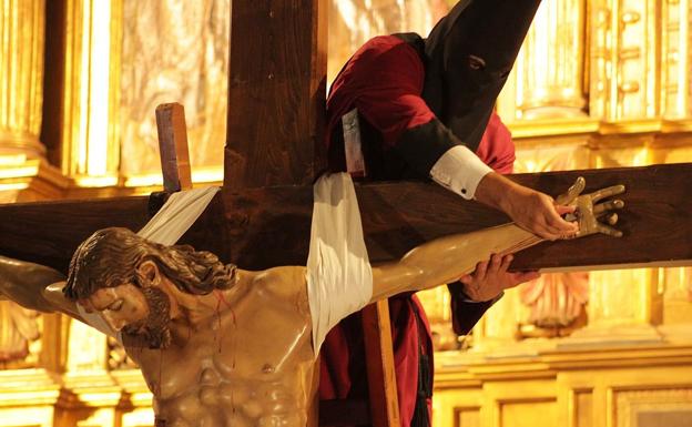 La 'pasión' leonesa se muestra en la apertura del Encuentro Nacional de Cofradías