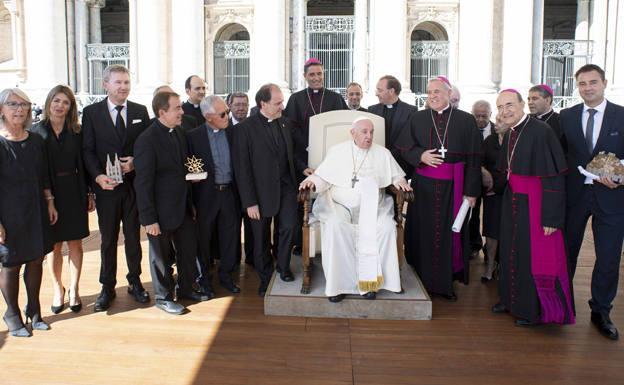 El papa Francisco, sorprendido del origen leonés de la lengua española