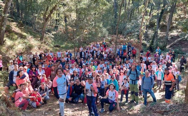 Sancedo inaugura la Ruta de los Cortines con la asistencia de 250 personas