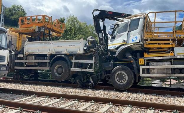 El choque de dos 'ferrocamiones' en la Variante de Pajares deja nueve heridos