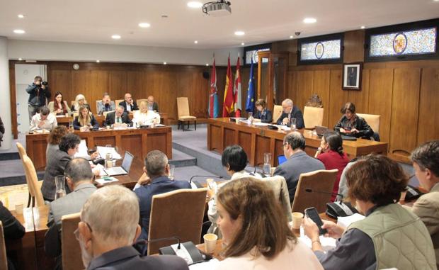 El pleno de Ponferrada aprueba la municipalización del Centro de Día para Menores