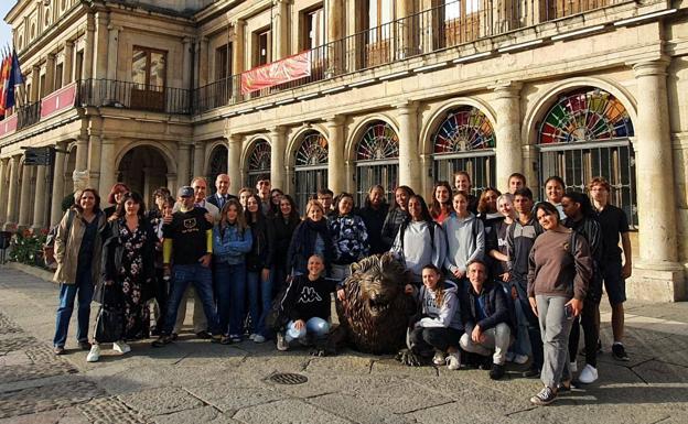 León recibe a cerca de 40 jóvenes Erasmus de Isla Reunión e Italia