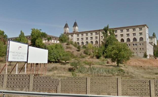 El obispo de Astorga preside el acto de apertura de curso en el Instituto Superior de Teología