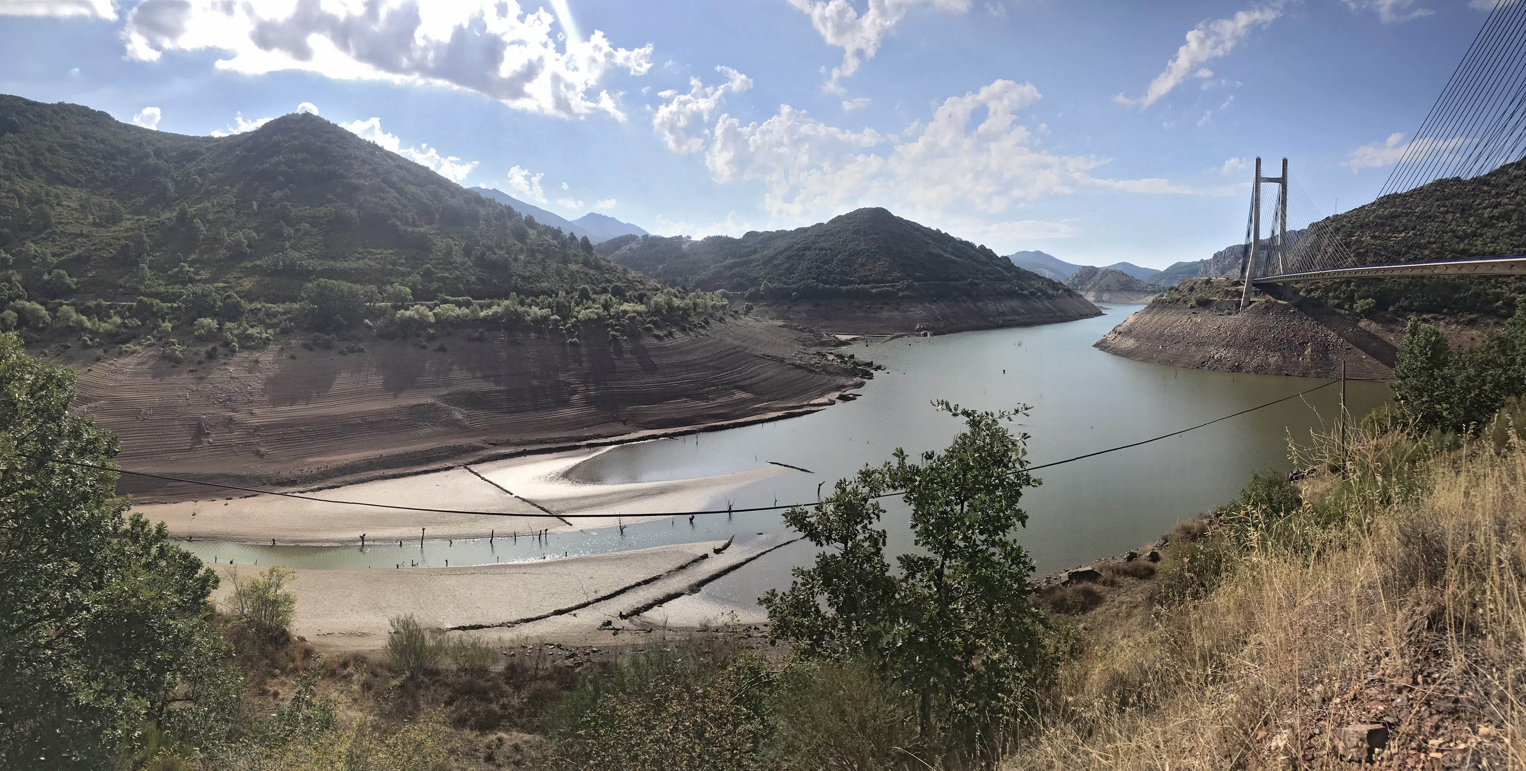 Los embalses de León continúan por debajo del 30% de su capacidad y bajando