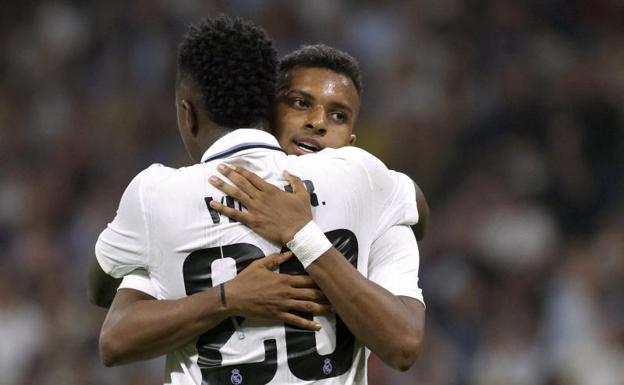 Rodrygo y Vinicius tiran de un Madrid más efectista que efectivo