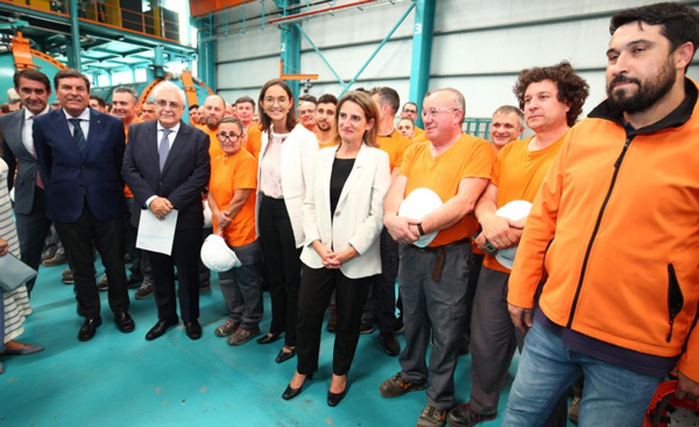 El alcalde de Ponferrada cree que la nueva planta de Tvitec convertirá al Bierzo «en un polo tecnológico e industrial en el sector del vidrio»
