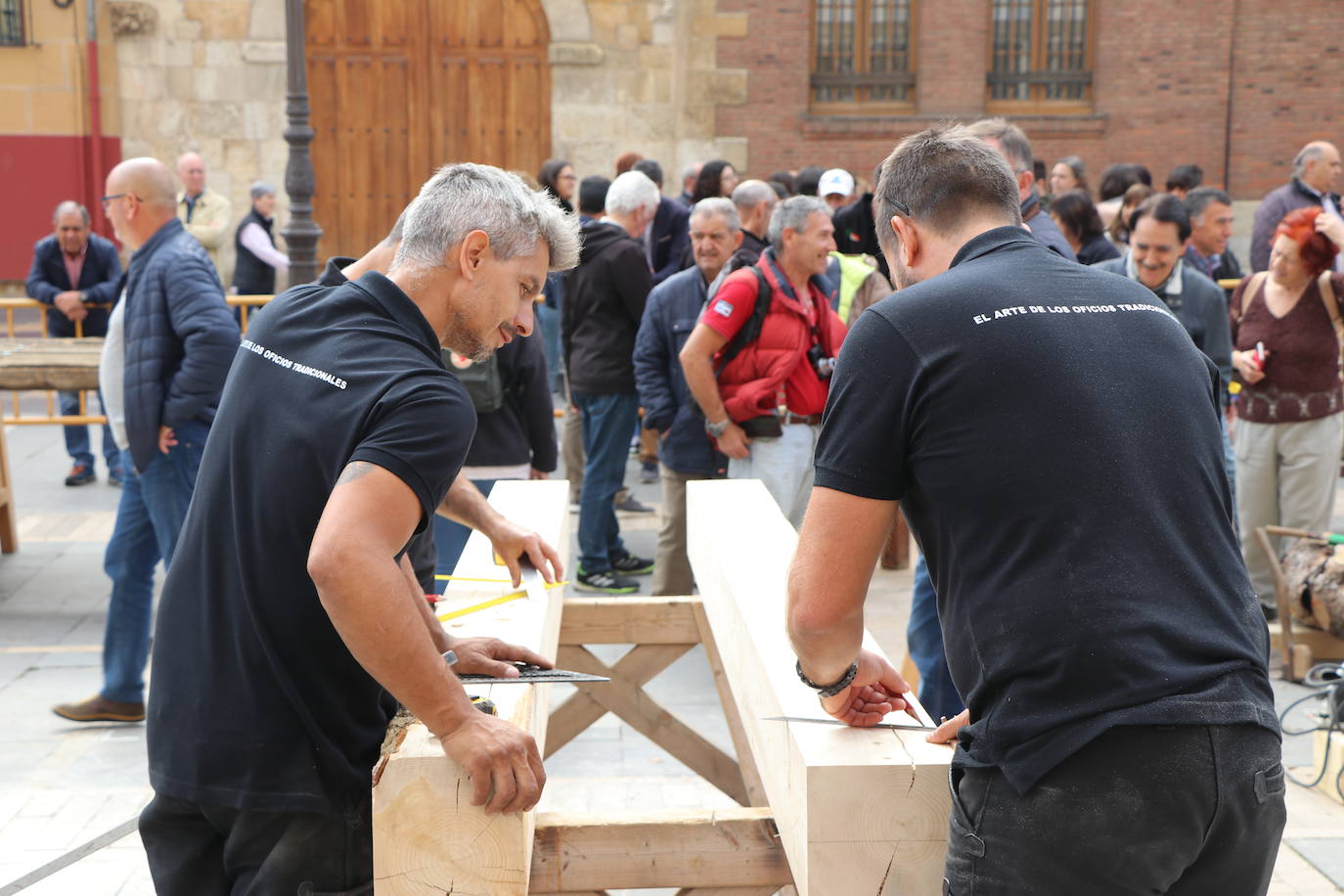 Demostración de oficios artesanos tradicionales