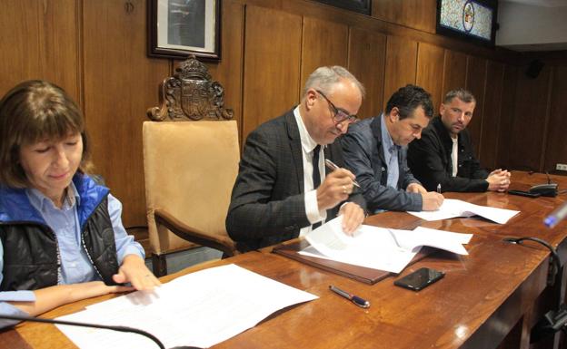 Ponferrada y Fele Bierzo firman un convenio para emplear «al cien por cien» de los participantes en programas mixtos