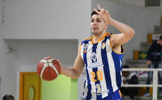 Lo y Jordá trituran al Melilla y ponen colíder al Clínica Ponferrada