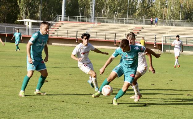 Derbi en lo alto de la clasificación y reto mayúsculo para el Júpiter este sábado en Tercera RFEF