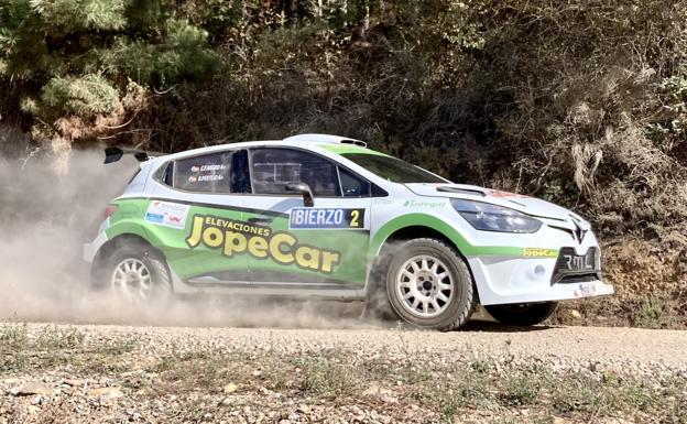 Carlos Fernández y Rubén Pertejo se imponen el VI Rally Tierra del Bierzo