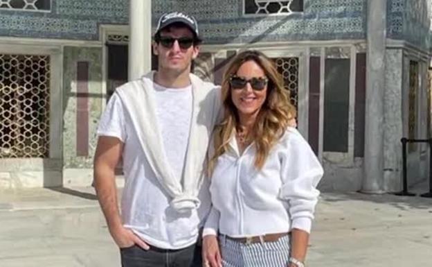 Íñigo Onieva disfruta de un viaje relajado a Turquía junto a su madre