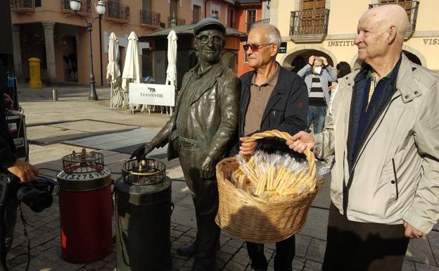 Ponferrada reconoce la figura de Pepe 'el barquillero', «un hombre bueno que dignificó un oficio hoy en extinción»