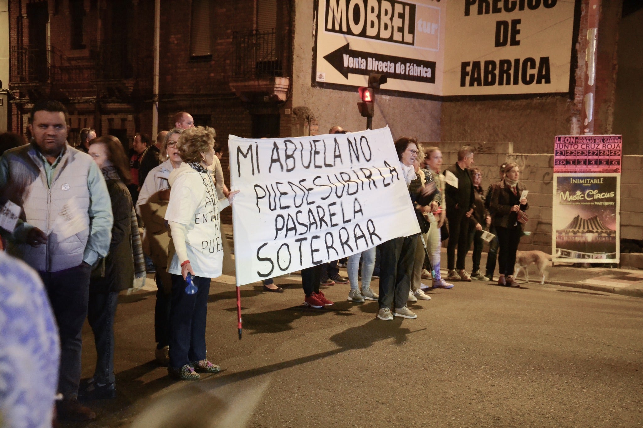 La Plataforma por el Soterramiento del Tren de Trobajo trabaja, con Valladolid y Murcia, en una federación nacional contra los agravios de Adif