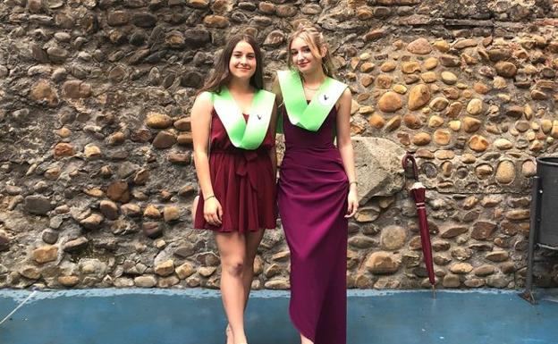 Dos jóvenes leonesas, entre los mejores investigadores en historia de España, por un trabajo de la crisis en la hostelería