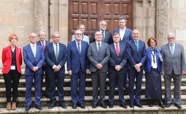 Los defensores del pueblo piden en León «la presencialidad» de la sanidad en el medio rural