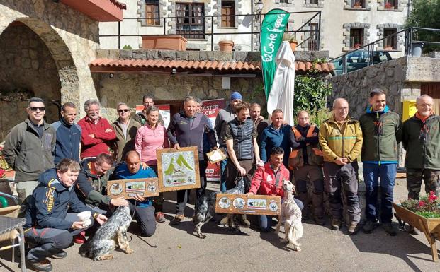 Llánaves de la Reina celebra la última prueba de la 'I Copa de España de Montaña' de perros de muestra
