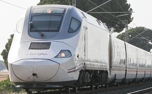 El temporal corta la línea ferroviaria entre León y Gijón durante más de dos horas