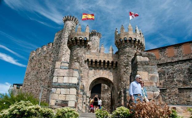 El castillo y los museos de Ponferrada amplían sus horarios de cara al puente del 1 de noviembre