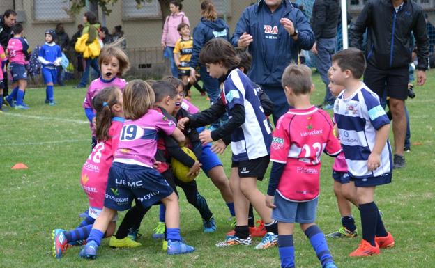 Gran éxito en el I Festival de Canteras de Rugby de León