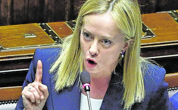 Meloni garantiza el apoyo a Ucrania y el respeto a las reglas europeas al pedir la confianza del Parlamento