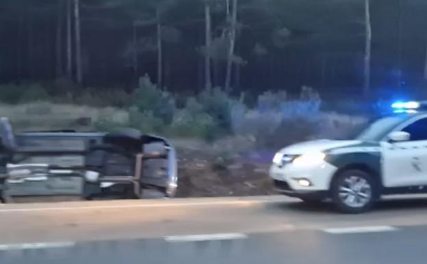 Tres heridos en una colisión entre dos turismos en El Rabizo