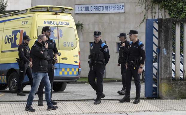 Muere un estudiante al desplomarse una pared de su instituto en Ourense