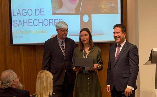 La leonesa Paula Fernández recibe el primer premio a la Excelencia de la Fundación Repsol en la categoría 'Mujer Emprendedora'