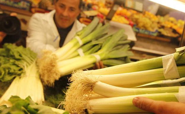 El puerro reina en Sahagún este fin de semana con la Feria de San Simón