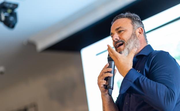 «No hay manera de cambiar las cosas dando de comer solo a 30 personas»