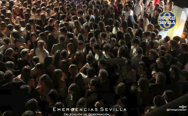 Trece menores precisan asistencia sanitaria en una fiesta de Halloween en Sevilla