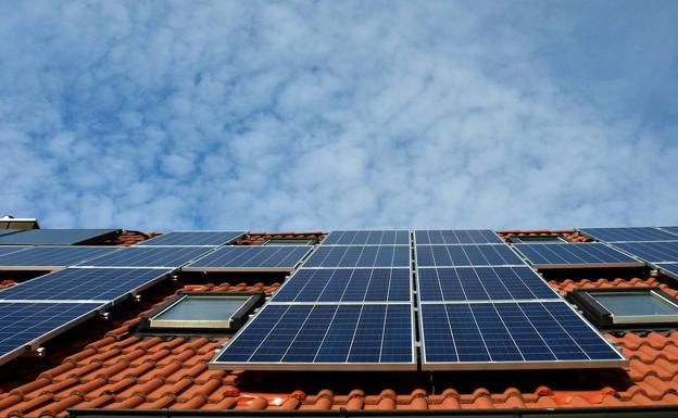 Cs propone bonificaciones fiscales para instalar placas solares en las casas de Valverde de la Virgen