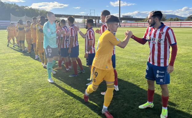 Gabri lidera el triunfo del Atlético Bembibre en el derbi berciano