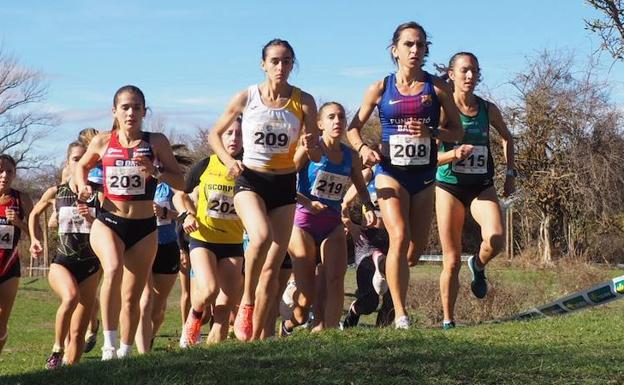 Marta García y Rober Aláiz brillan en el cross