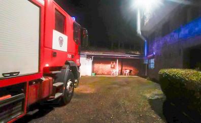 Un incendio afecta a un albergue de refugiados en Pradorrey