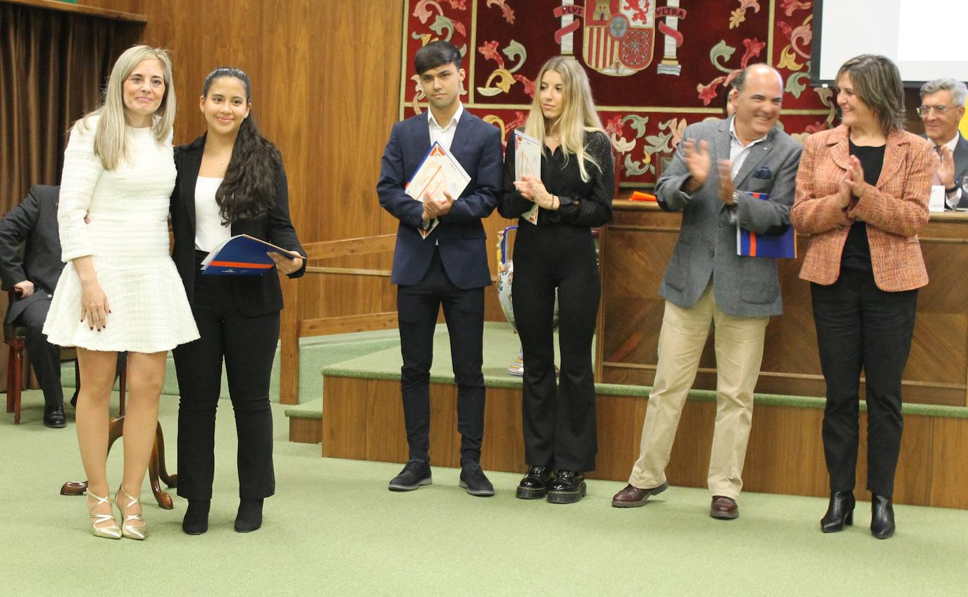 Premios del concurso de relatos sobre Economía Inclusiva